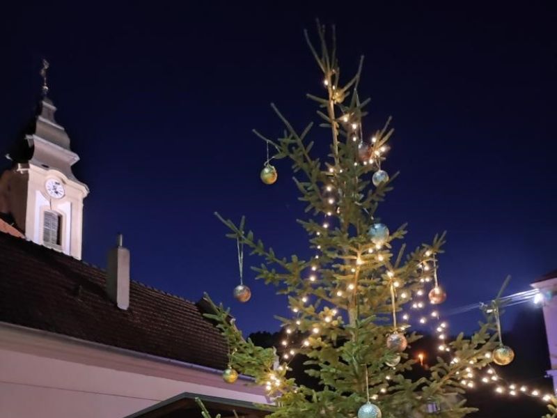 Zpívání u stromečku