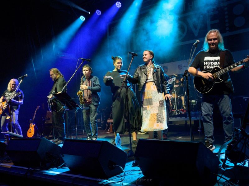 Mikulove - Festival nepopulární hudby