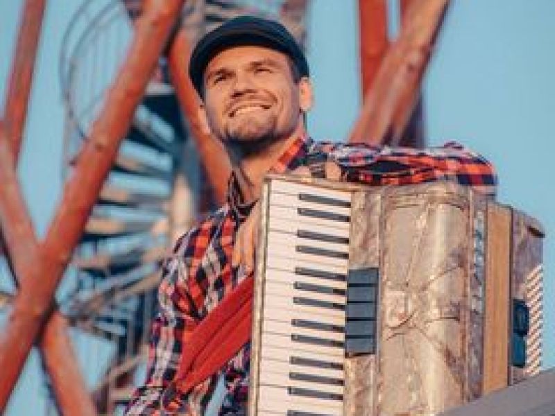 Živá hudba U Zajíce - Pavel Vintrlík Živá hudba U Zajíce - Pavel Vintrlík