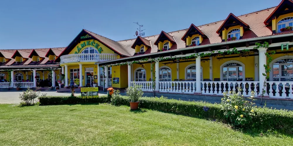 Hotel Zámeček Mikulov s.r.o.