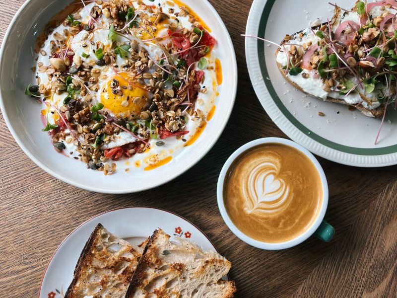 MOJI café