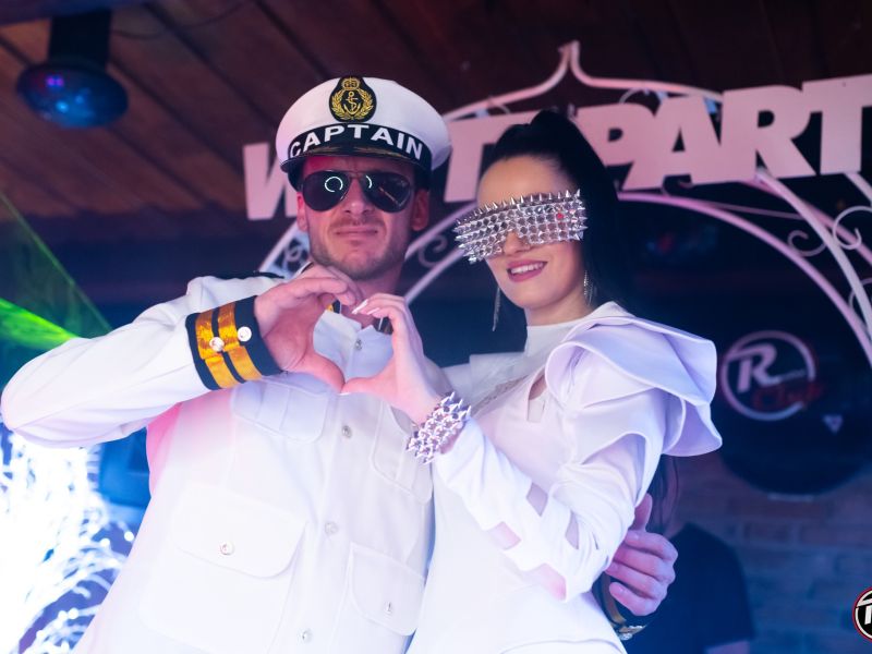 Léto plné zábavy: Summer Christmas Snow Party – DJ Fanatic