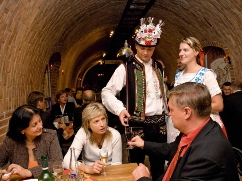 Živá cimbálová muzika